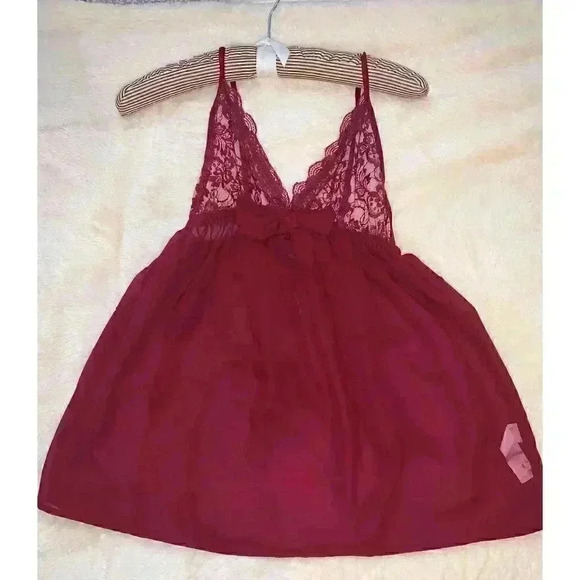 Women’s Sexy Lace Sleep Wear - Picture 3 of 3